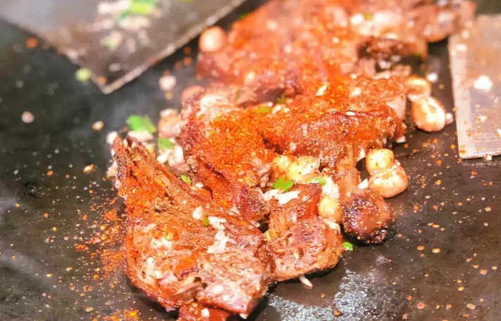 鐵板烤鴨在哪里學(xué)？手藝難不難，擺攤真賺錢！