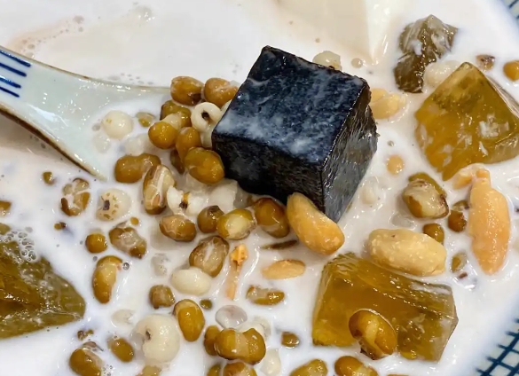 糖水鋪生意怎么樣？甜品不甜嘴，甜心窩！