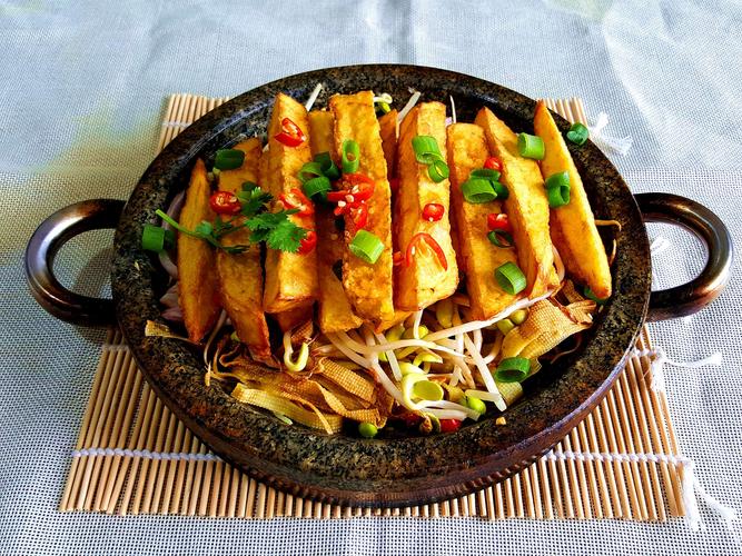 石鍋菜去哪里學(xué)？方法實(shí)用，輕松掌握開(kāi)店技巧！
