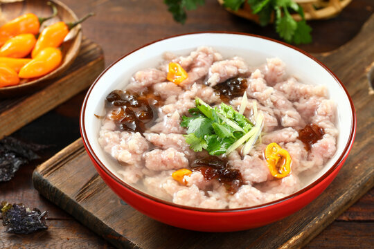 福鼎肉片賣10元一碗利潤大嗎？真能掙錢，還是想多了！