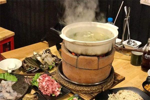 打邊爐火鍋食材有哪些？掌握搭配技巧，擺攤輕松吸粉又吸金！